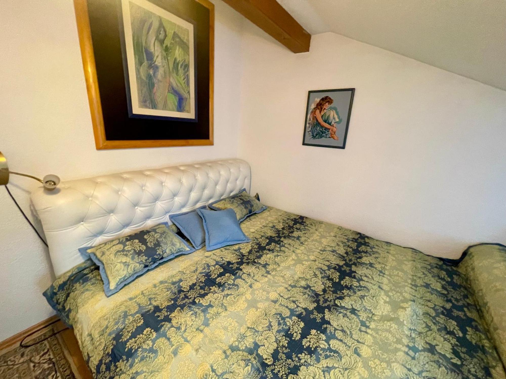 Wunderschoenes Grosses 3 Zentrum Goldstadt Familienfreundlich Mit Garage Apartment
