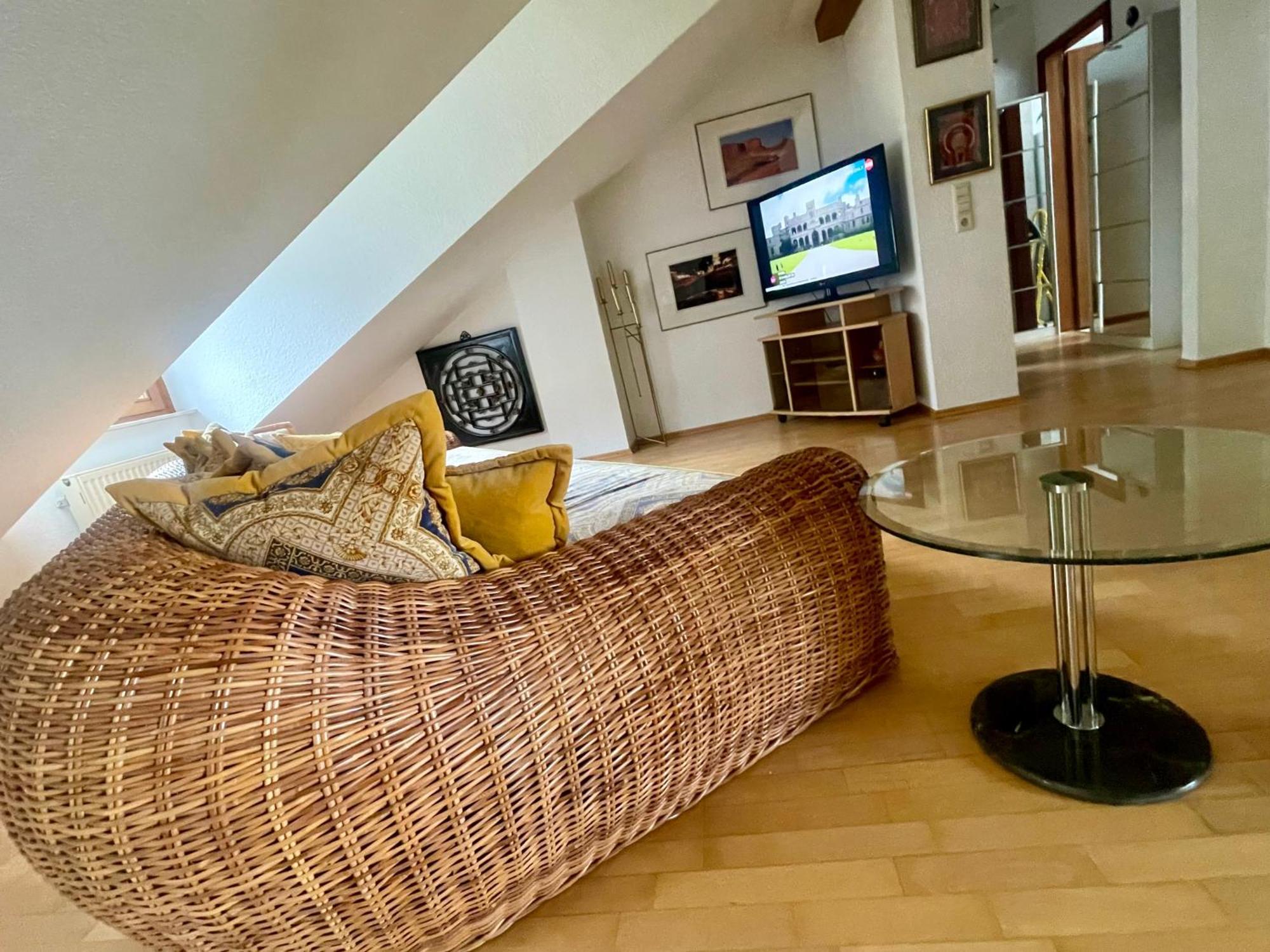 Wunderschoenes Grosses 3 Zentrum Goldstadt Familienfreundlich Mit Garage Apartment